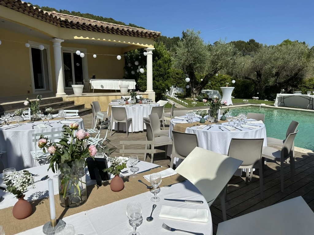 Réception piscine villa